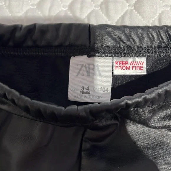 Zara girls rubberized leggings - Picture 4 of 5